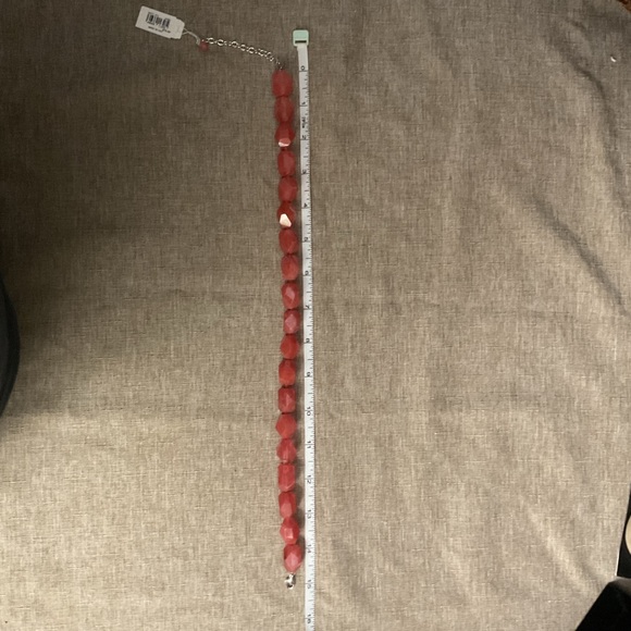 CINER/AnnTaylor genuine pink chunky semiprecious stone necklace. - Picture 4 of 4